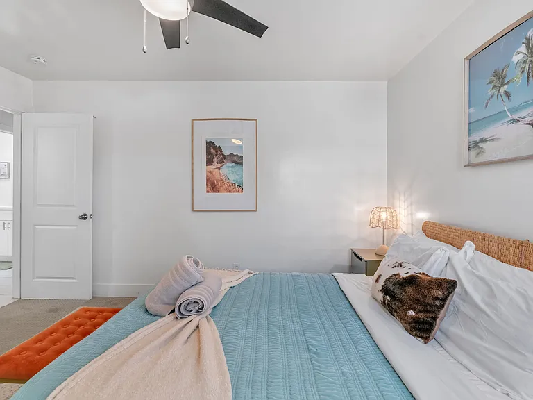 217 30th St — Photo 26
