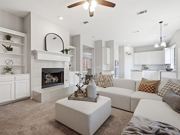 2nd image of 3903 Rive Ln