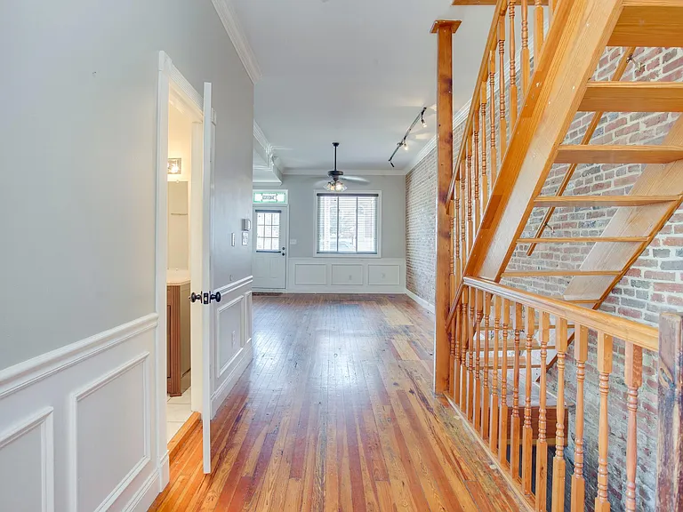 500 S East Ave — Photo 7