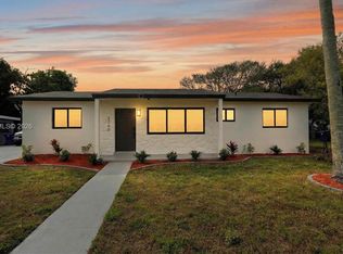 3740 NW 188th St, Miami Gardens, FL 33055