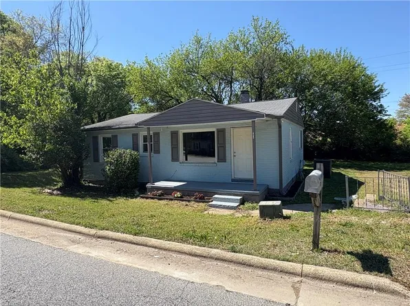 1613 E Martin Luther King Jr Dr, High Point, NC 27260