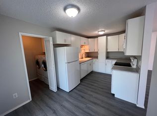 920 W Powell Blvd, Gresham, OR 97030