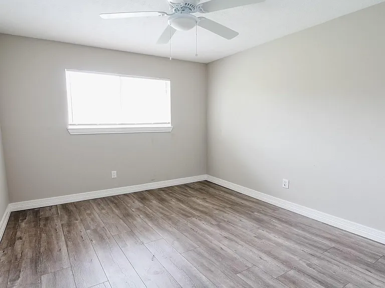 3402 Pecan Grove Dr — Photo 6