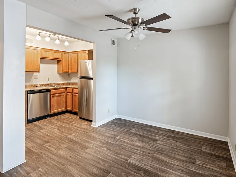 1870 Frankfort Ave #11 — Photo 7