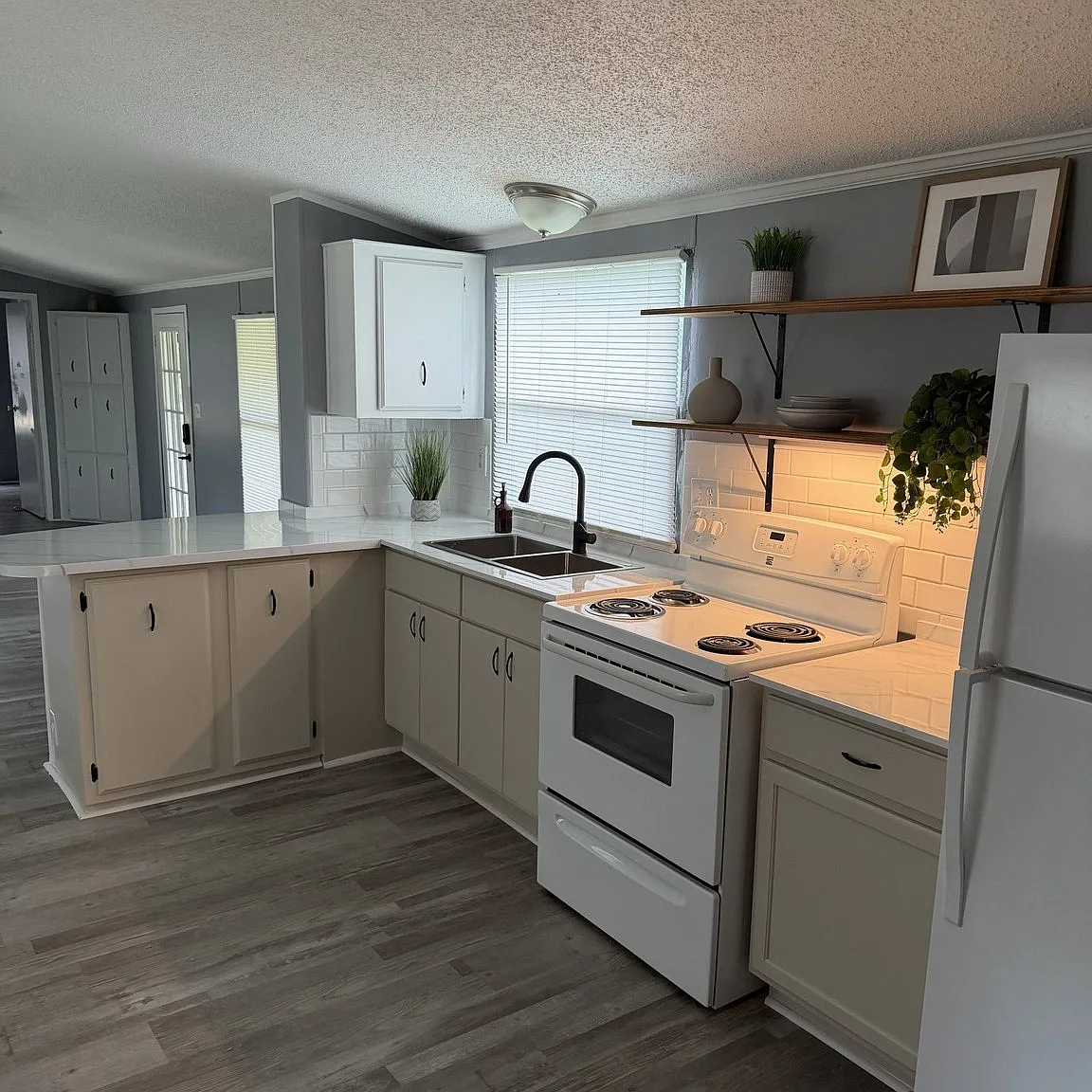 2 bed, 920 sqft, $1,250 — Photo 1