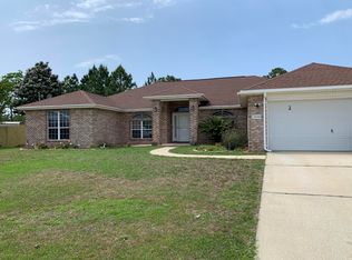 2233 Seascale Ct, Navarre, FL 32566