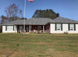 1024 Finch Dr, Winder, GA 30680