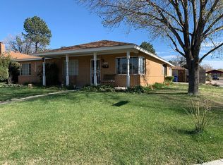 5702 Hannett Ave NE, Albuquerque, NM 87110