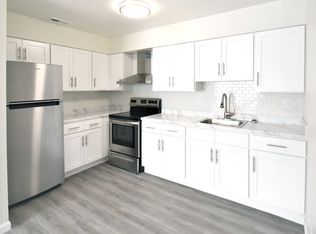 Edgewater Manor, Beverly, NJ 08010