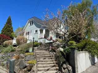 1802 N 54th St, Seattle, WA 98103