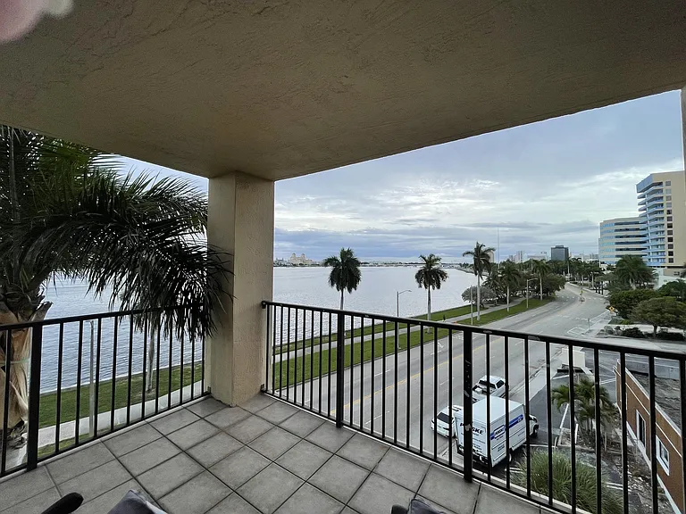 1801 N Flagler Dr #502 — Photo 8