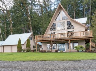 16735 NE Lewis Rogers Ln, Newberg, OR 97132