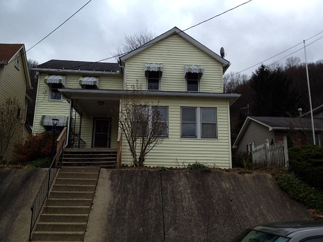 2nd image of 707 Buffalo St