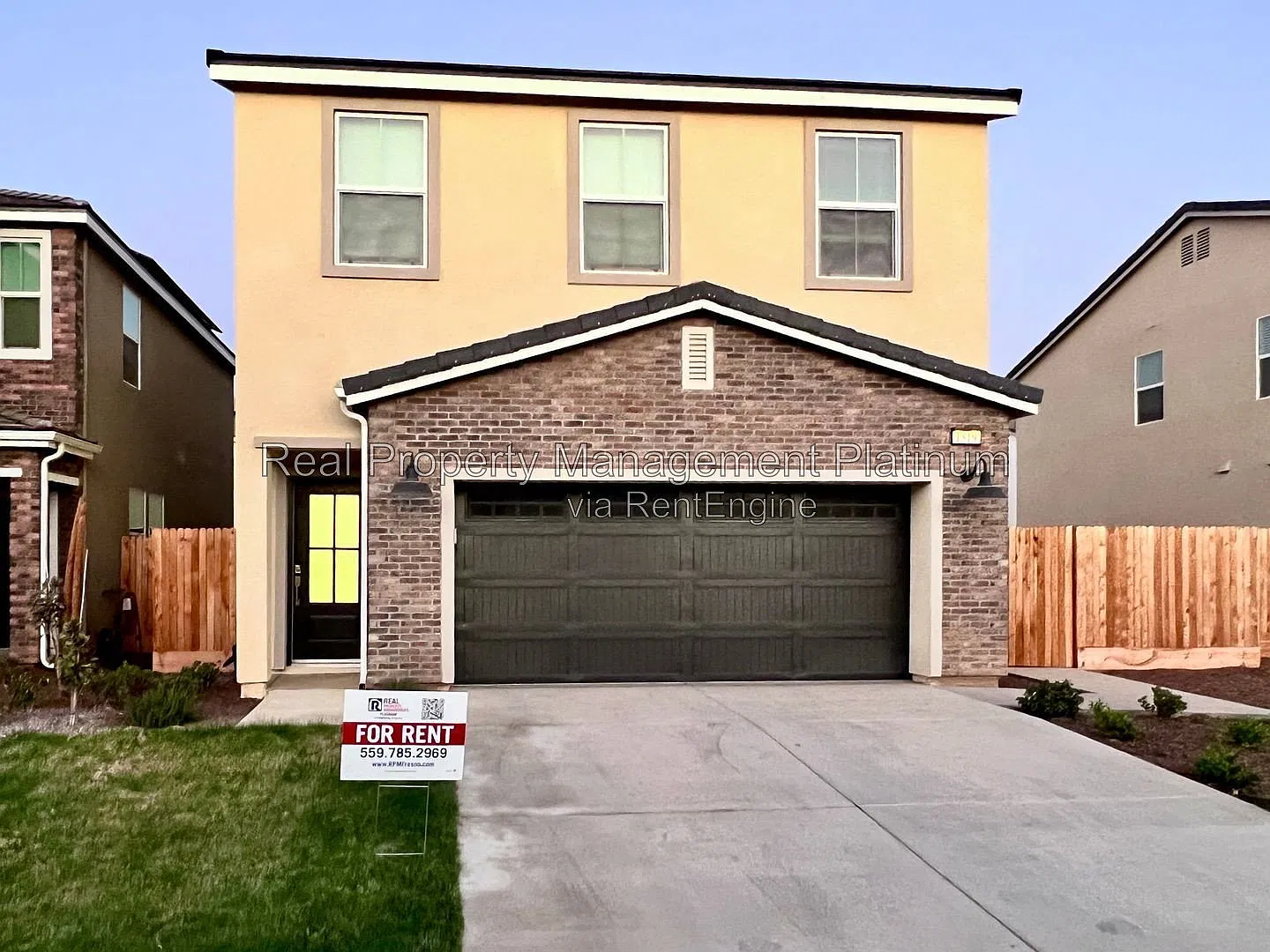4 bed, 3.0 bath, 2116 sqft, $2,995 — Photo 2