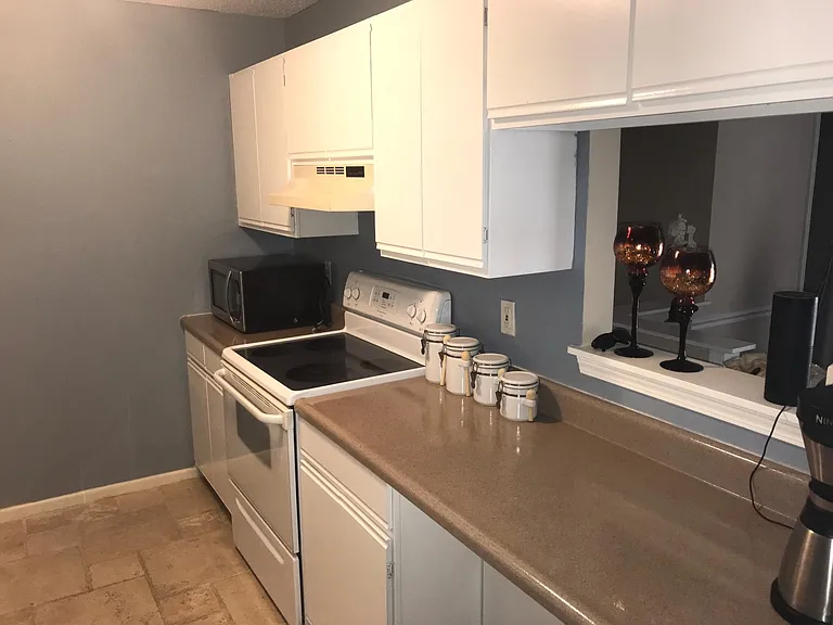 1467 High School Dr — Photo 14