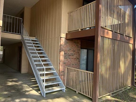3rd image of 8370 Carl Dean St APT 103