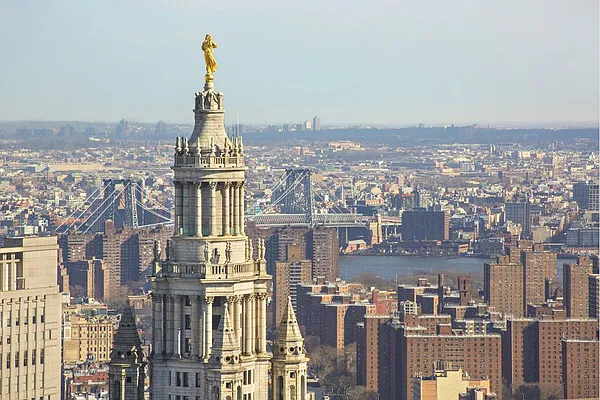 Rented by Compass | media 19