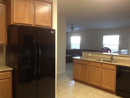3rd image of 6100 Lana Ct