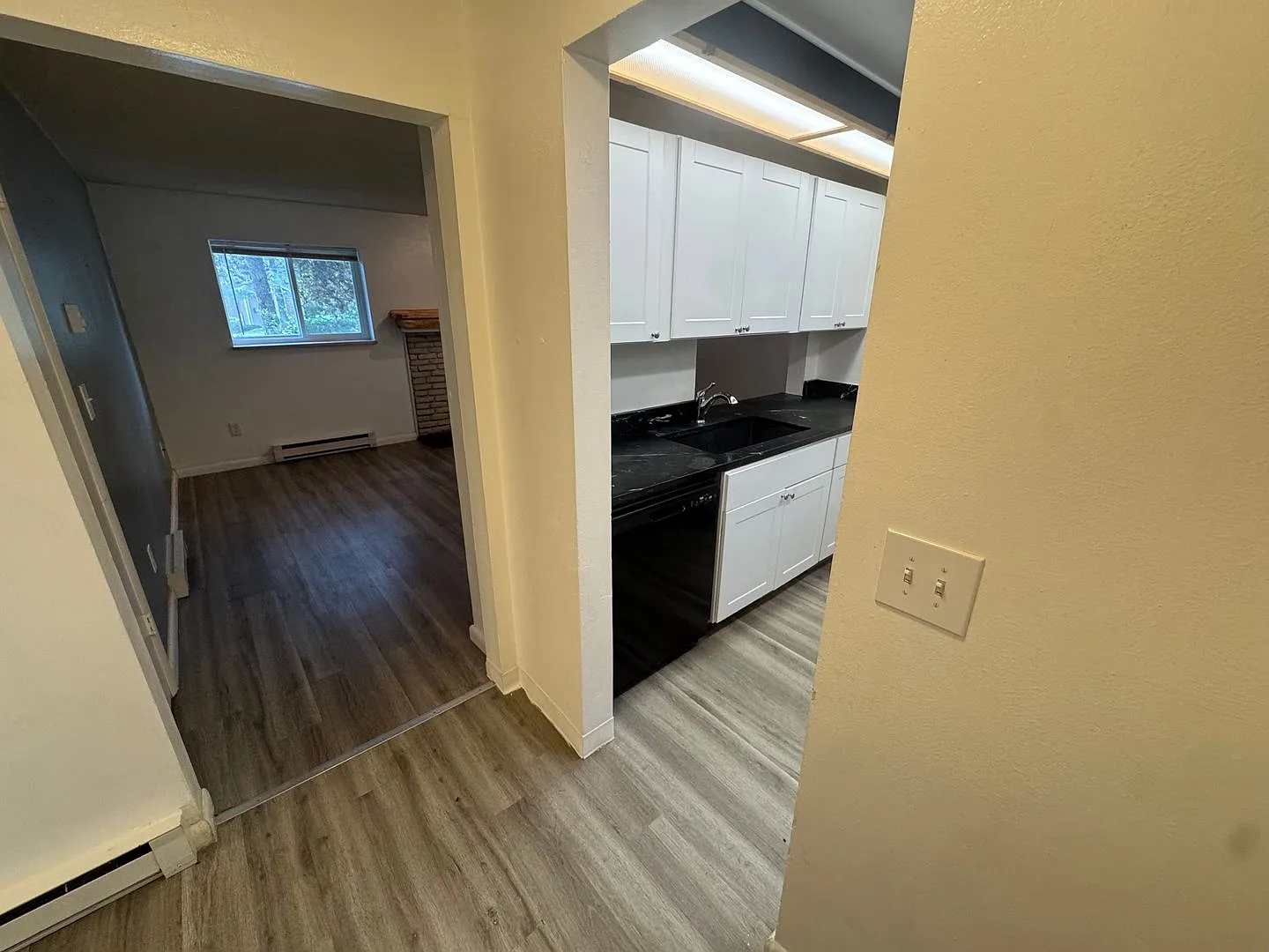 4062 S Atchison Way — Photo 2