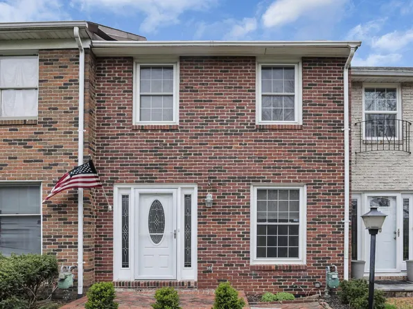 2332 Hardesty Ct #I-6, Columbus, OH 43204