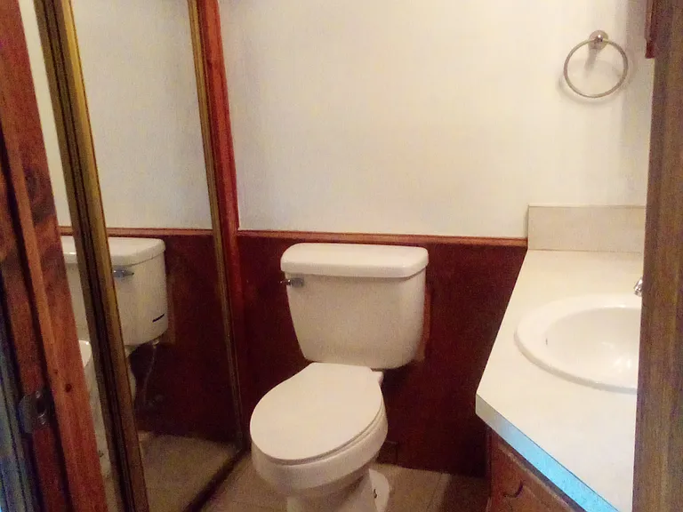 312 E Cedar Ln — Photo 11