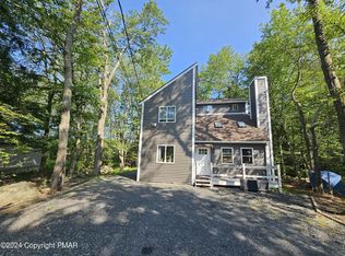 5437 Ridgefield Dr, Tobyhanna, PA 18466