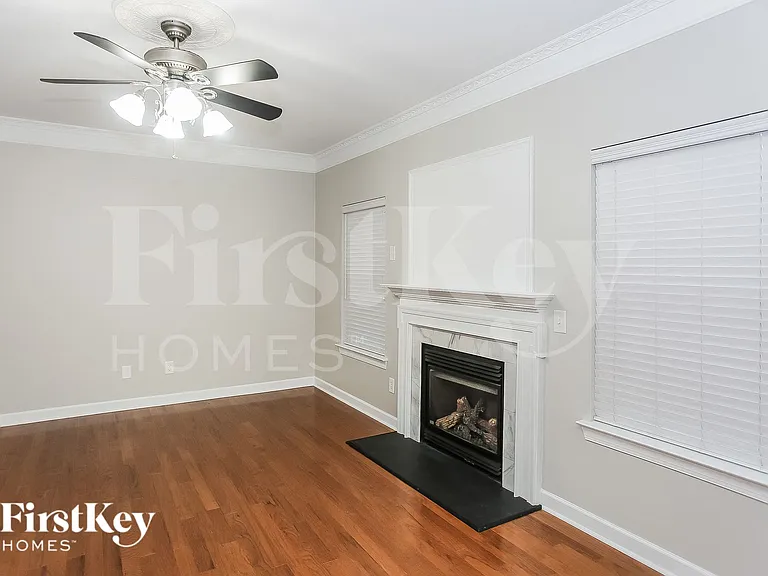 2853 Island Point Dr NW — Photo 4