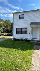 136 Larkin Ct, Stratford, CT, 06615