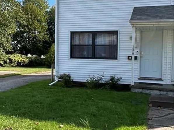 136 Larkin Court, Stratford, CT 06615