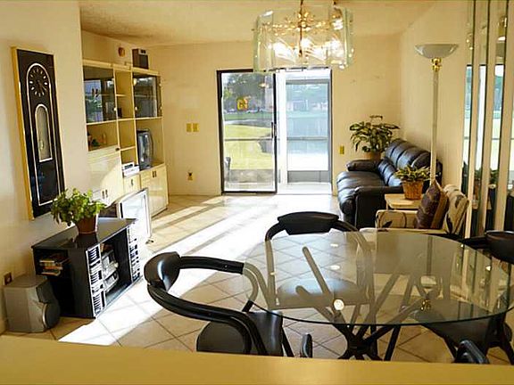 2nd image of 10130 Sunrise Lakes Blvd APT 109