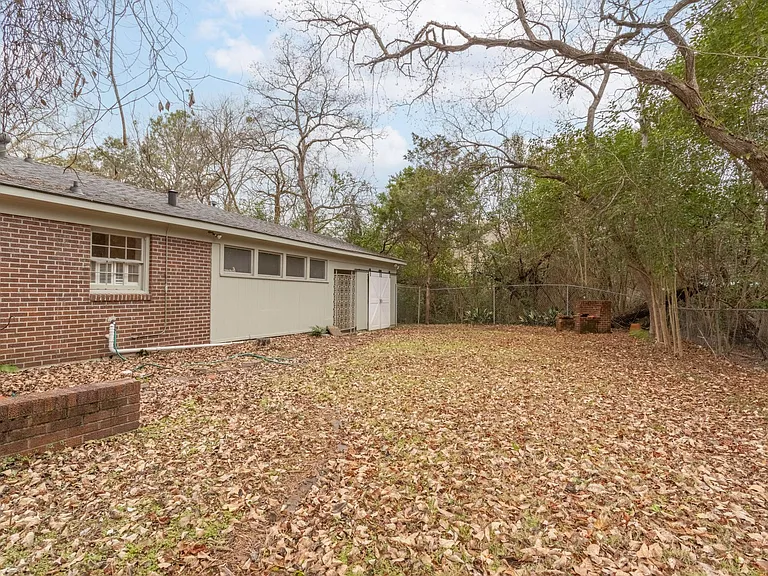 1453 Wedgewood Dr — Photo 20