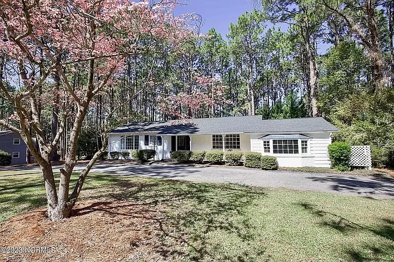 430 Crestview Rd