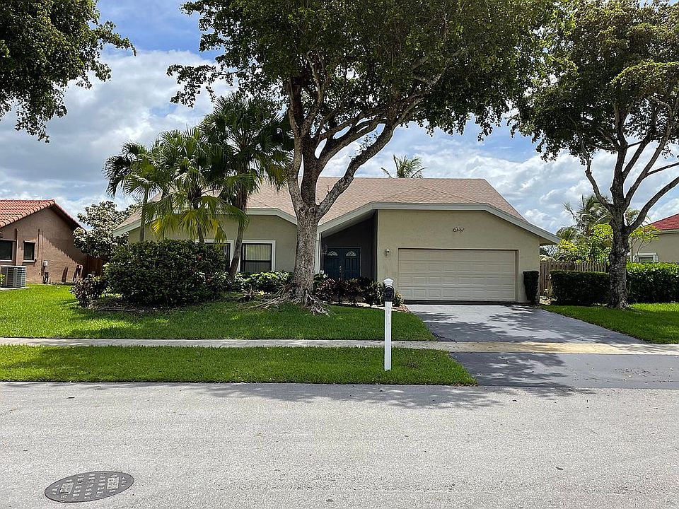2nd image of 9581 NW 13th St