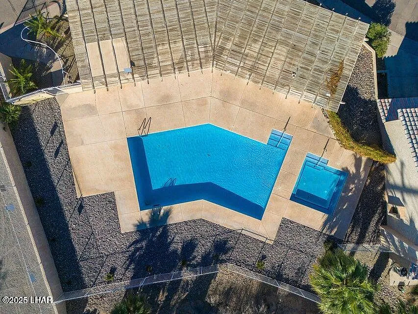 Building Photo - 8625 Riverside Dr #55