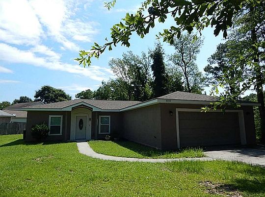3rd image of 4010 Southern Oaks Dr