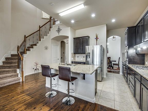 2nd image of 10861 Sexton Dr