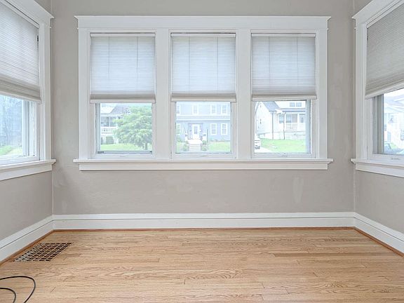 4th image of 6028 Odell St