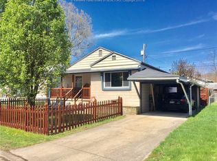 1908 McKinley Ave, Saint Albans, WV 25177