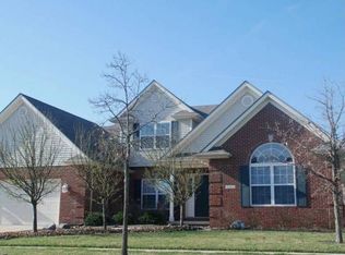 2515 Pinehurst Dr, Champaign, IL 61822