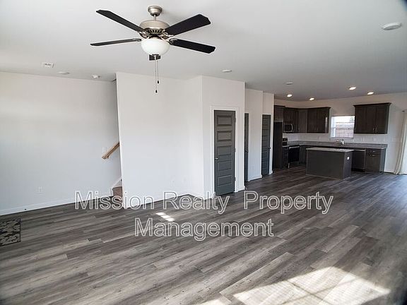 4th image of 4513 Josephine Ln