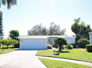 209 Belle Isle Ct, Naples, FL 34112