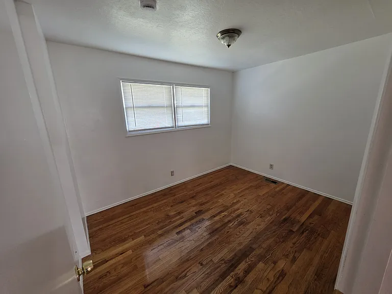 108 NE 143rd Ave — Photo 9