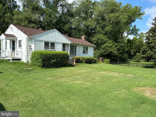 24 Virginia Ave, Fredericksburg, VA 22405