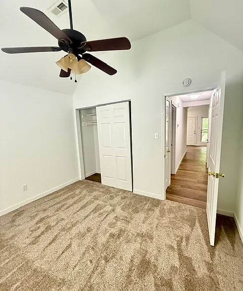 1109 Barrington Ln #1109 BARRINGTON LANE — Photo 4