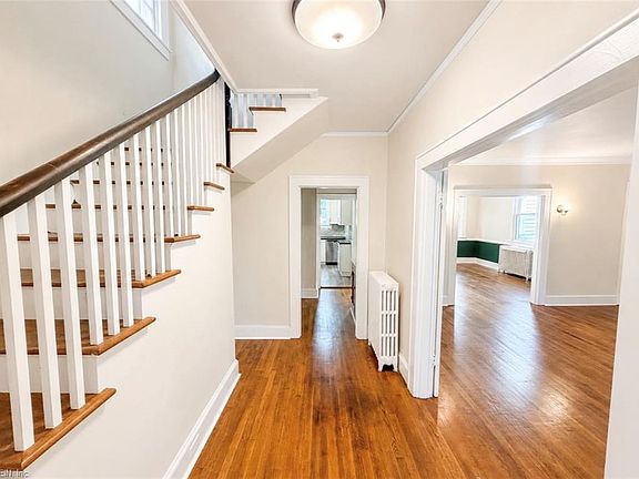 3rd image of 119 Causey Ave
