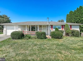 2716 Westwind Ln, York, PA 17404