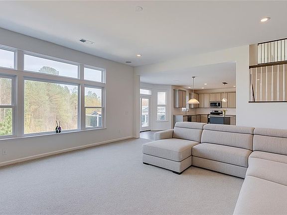 2nd image of 1810 Primrose Park Rd