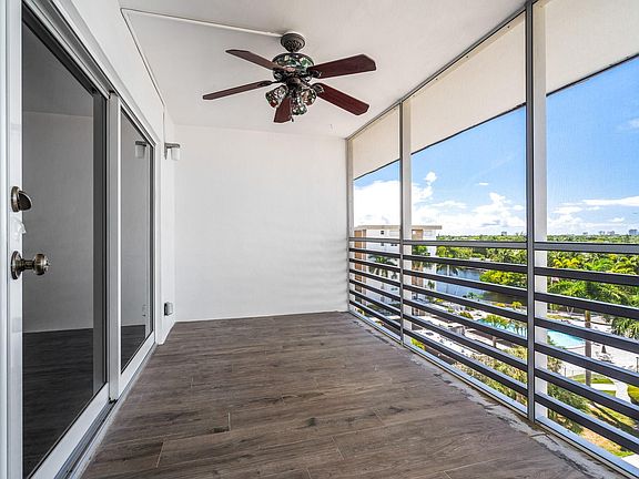 3rd image of 3050 NE 16th Avenue #706
