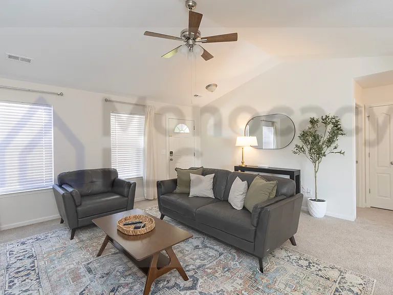Corinth Dr — Photo 5