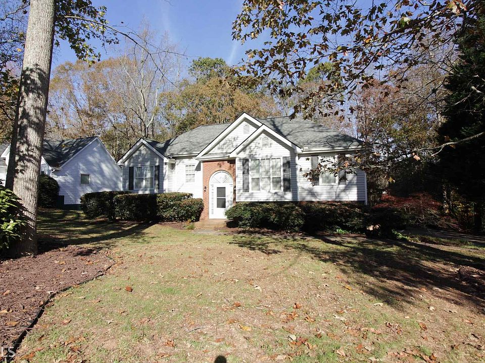 1st image of 2615 Woodland Hills Dr